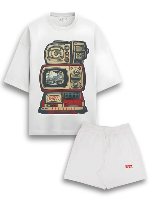 Street Essentials: Radiohead & Shorts